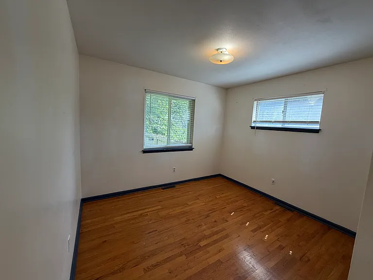 7909 Grandview St — Photo 20