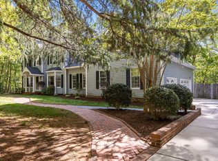 8728 Drew Ln, Chapel Hill, NC 27516