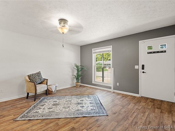 4th image of 627 Lane Avenue