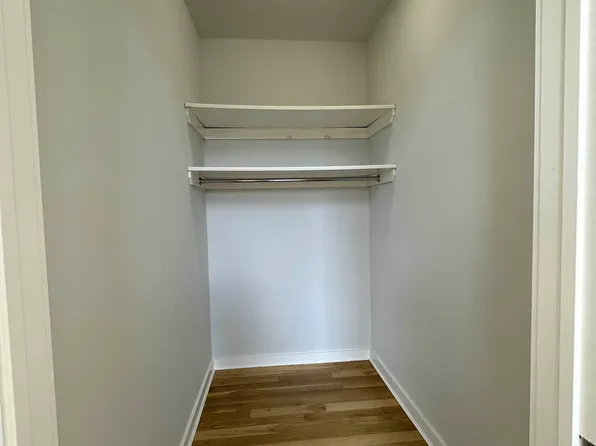 71-13 60 Lane image 15 of 28