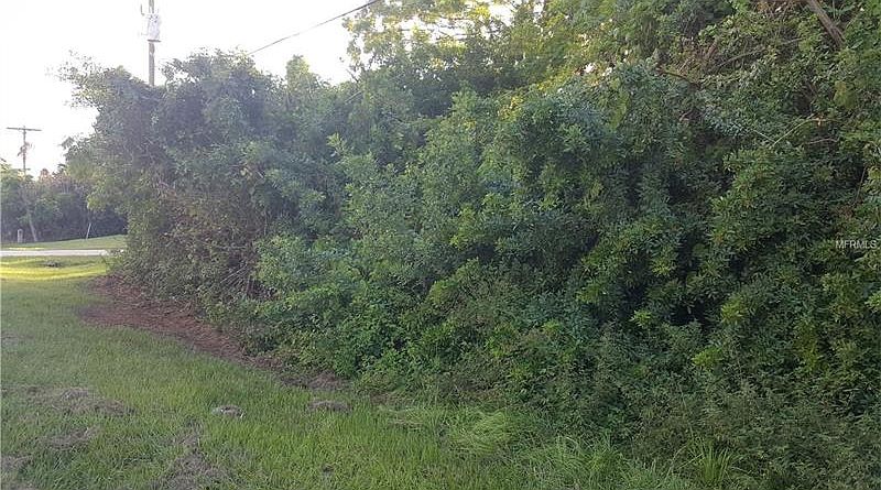 2nd image of 570 W Tarpon Blvd NW