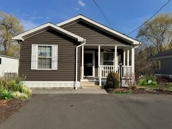 37 Riverside Dr #191, Southington, CT 06489