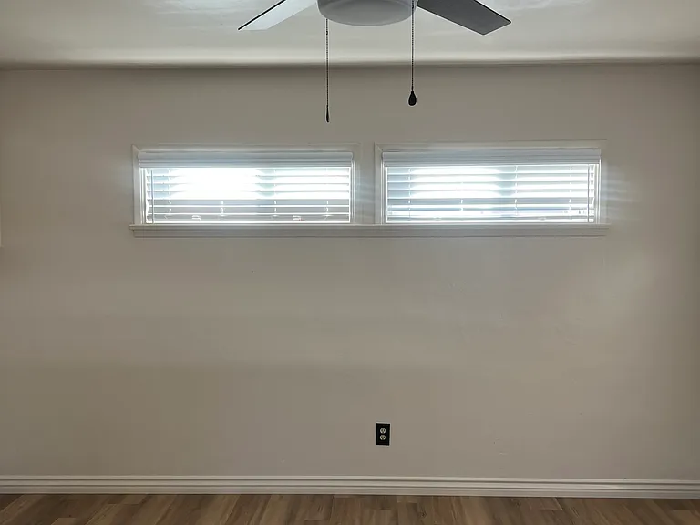 4243 Monroe St — Photo 23