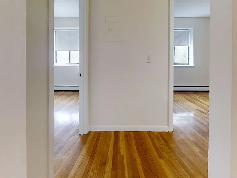 118 Dustin St #4 — Photo 5
