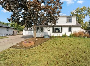 3843 72nd St E, Inver Grove Heights, MN 55076