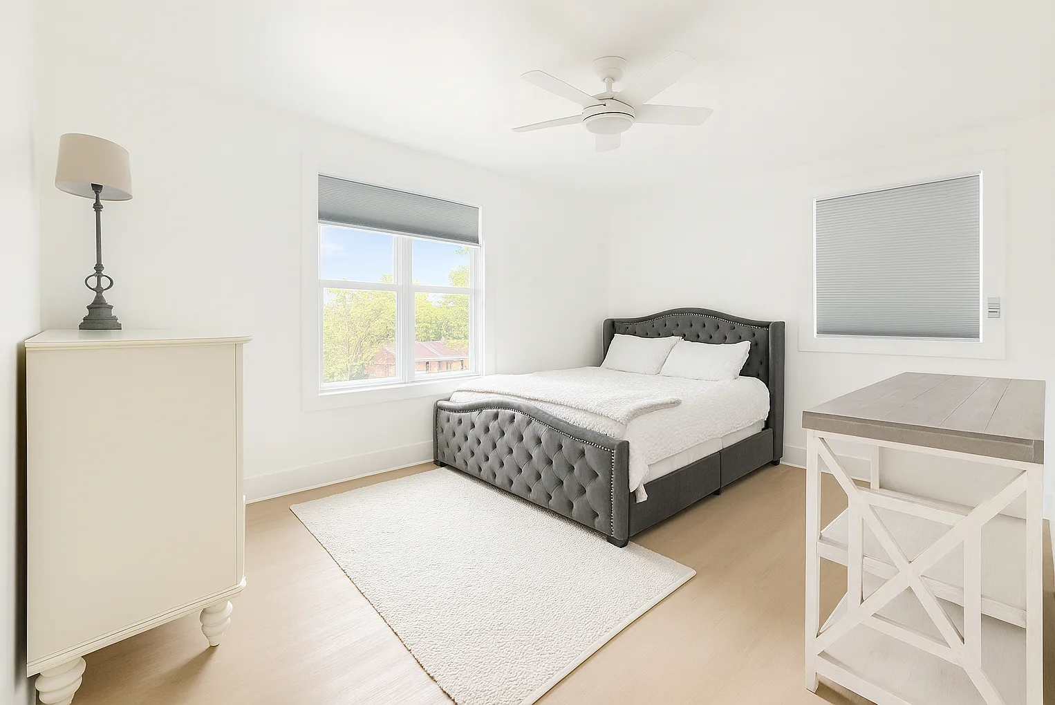 5 bed, 2800 sqft, $6,700 — Photo 4