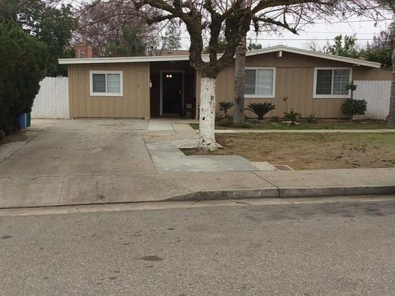 2nd image of 2215 Aspen St