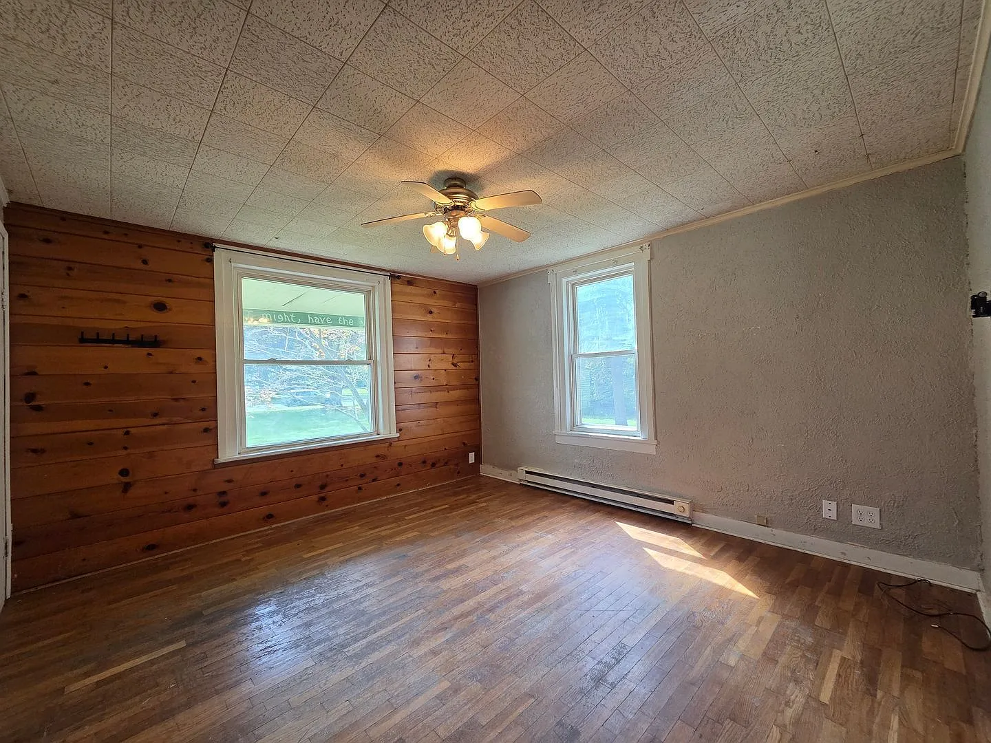 2 bed, 1.0 bath, 812 sqft, $1,100 — Photo 4