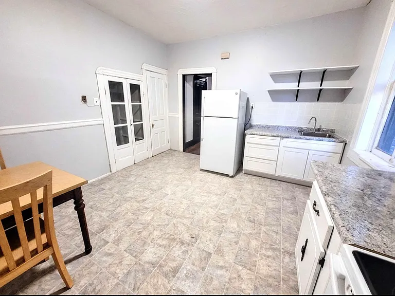 3714 Fairview Ave #1F — Photo 1