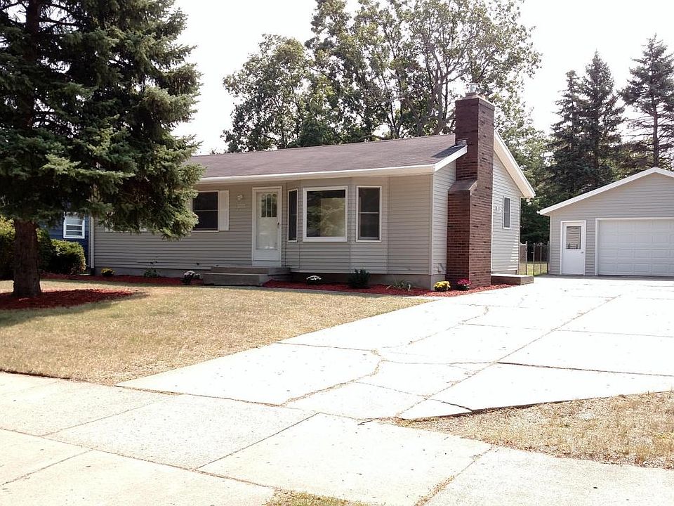 1st image of 1660 Southampton Dr SE