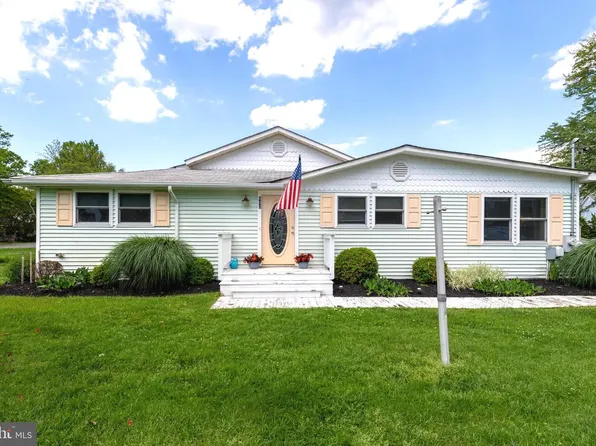 802 Walnut Ave, North Beach, MD 20714
