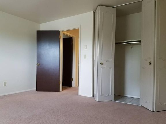 4th image of 3036 La Salle Ave APT 3H
