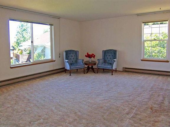 4th image of 500 Creekside Ter APT 202