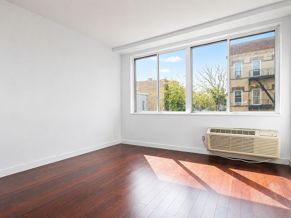 1st image of 286 Stanhope St APT 5B