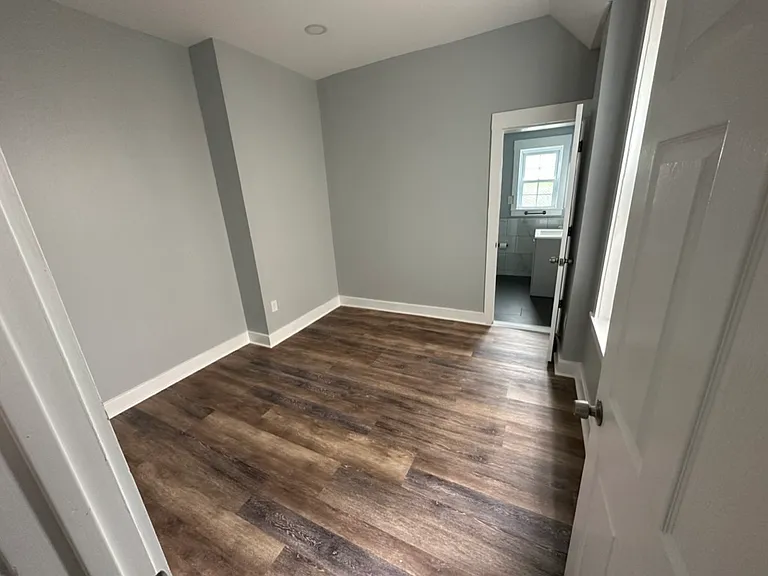 2030 N Carlisle St — Photo 6