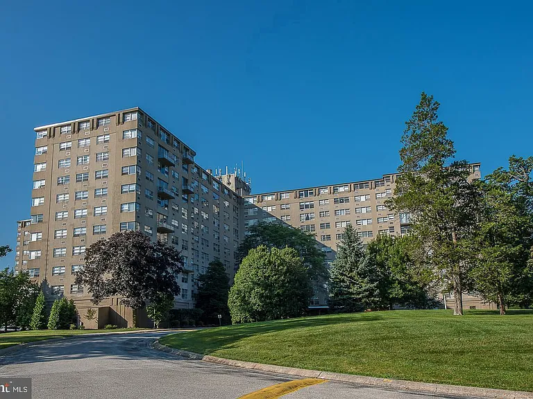 1030 E Lancaster Ave #111 — Photo 4