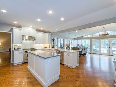 3 Lomas Ln, Montvale, NJ, 07645