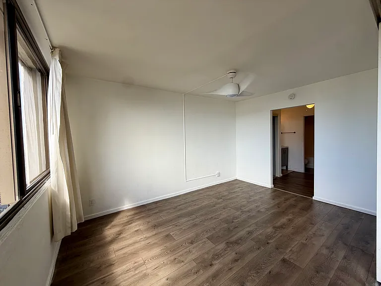 1255 Nuuanu Ave #E3203 — Photo 11