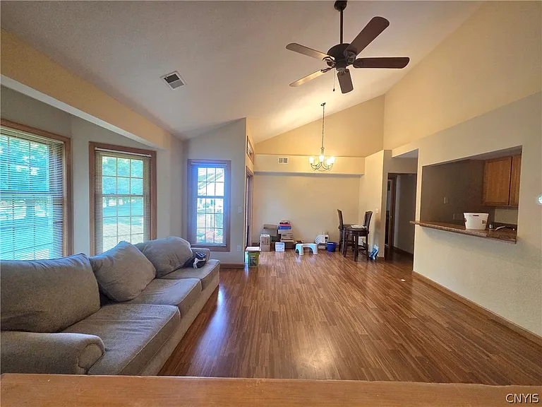 1208 Greymoor Way — Photo 1