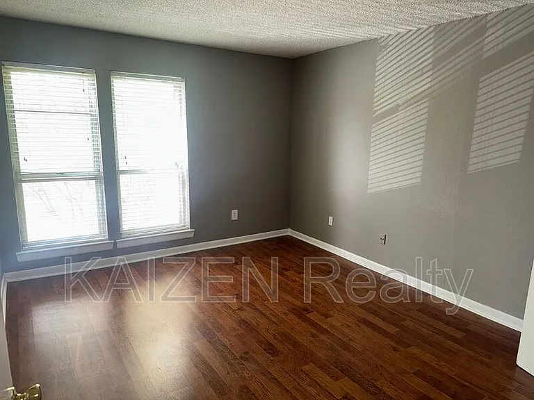 6747 Quail Hollow Ct #2 — Photo 3