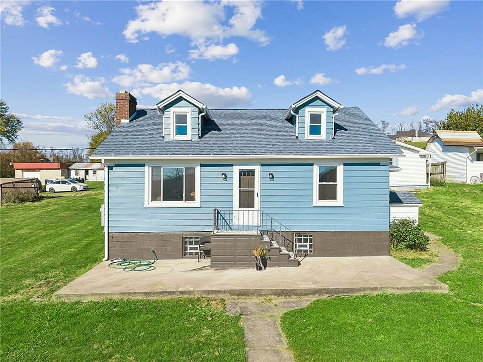 1st image of 637 Hecla Rd