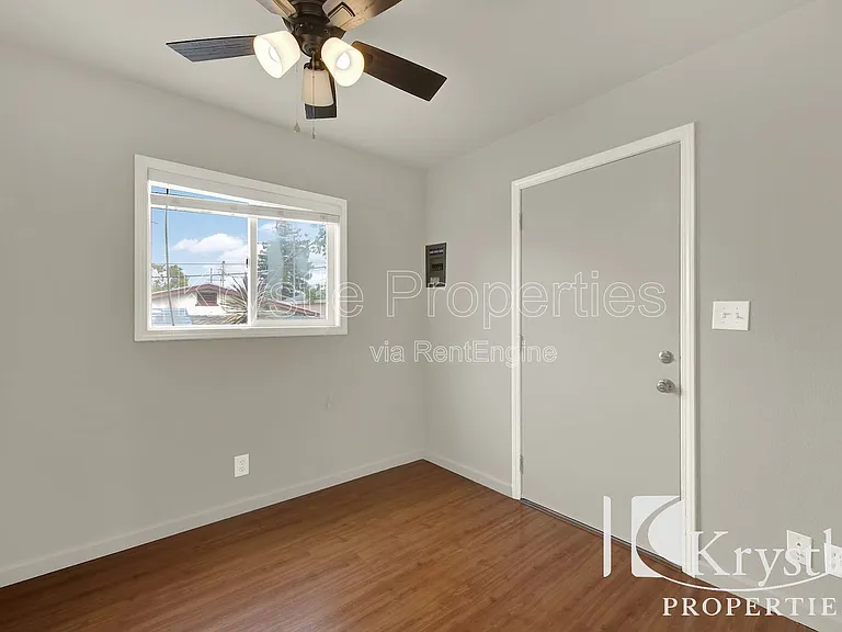 1244 Georgia St — Photo 11