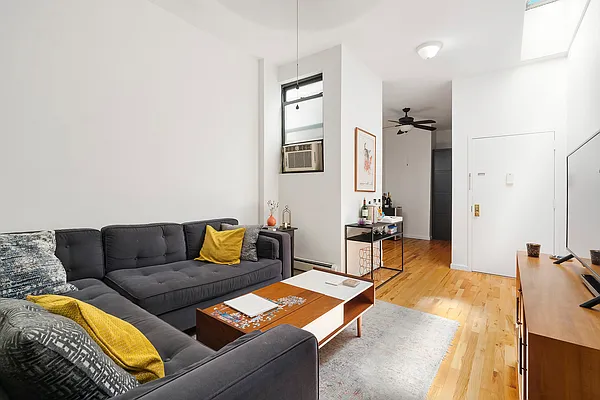 Rented by Corcoran | media 10