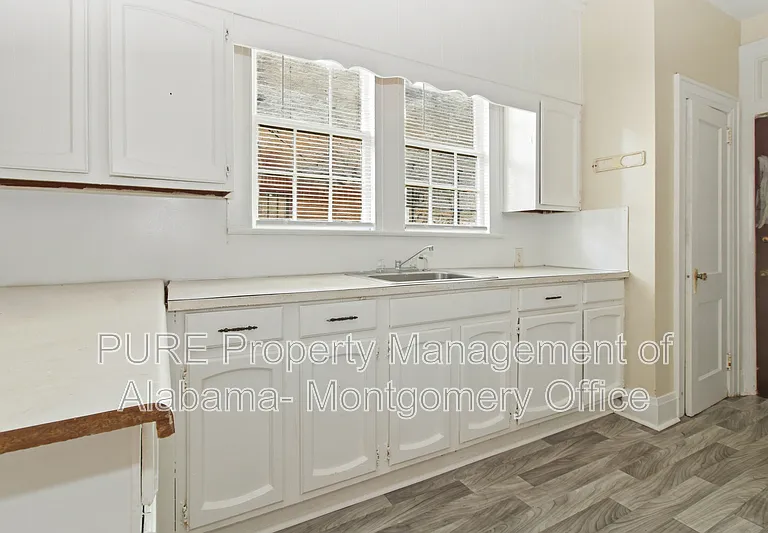 1308 Rosa L Parks Ave — Photo 6