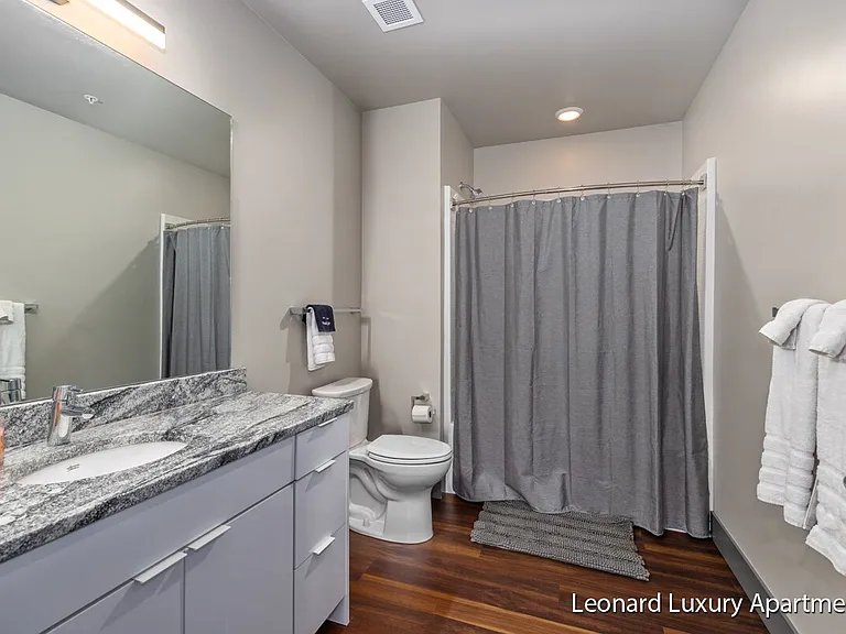 The Leonard Luxury Apartments — Photo 55