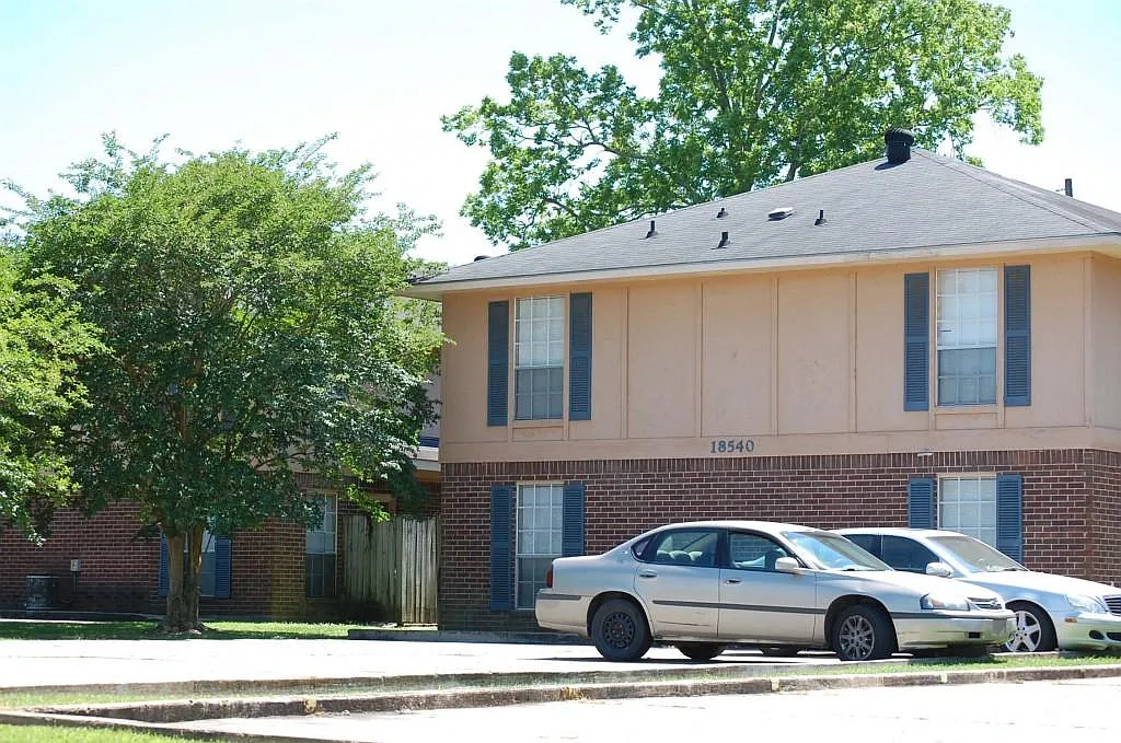 Pecan Creek Apartments — Photo 1