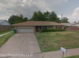 5204 Hilltop Dr, Greenville, TX 75402