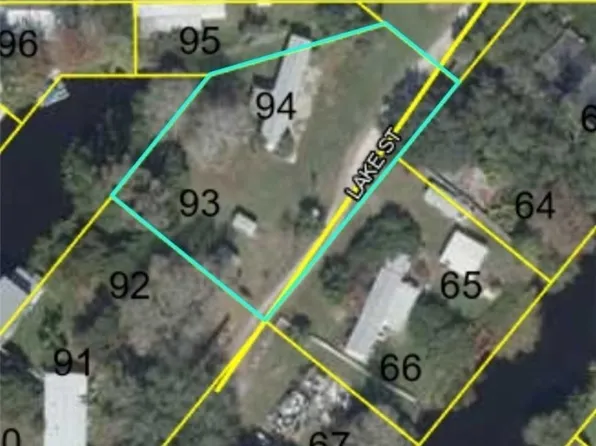 1032 Lake St, Moore Haven, FL 33471