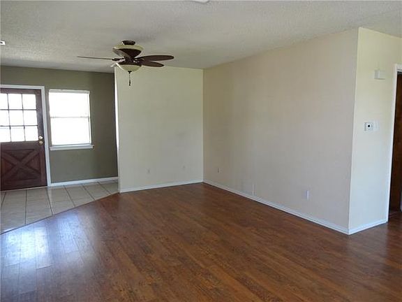 5th image of 5913 Kary Lynn Dr