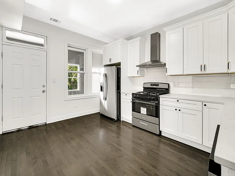 2620 N Ridgeway Ave #3 — Photo 11