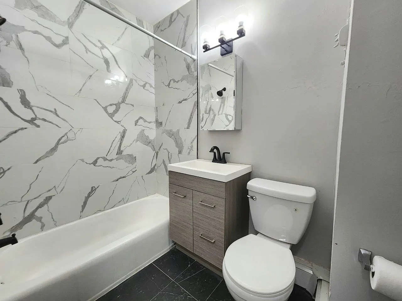 1 bed, 700 sqft, $1,395 — Photo 3