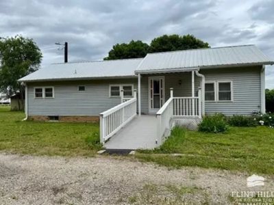 706 Bridge St, Clay Center, KS, 67432