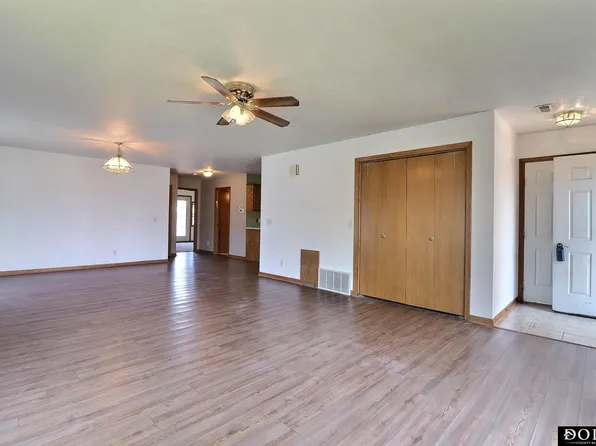 1742 Ohio St, Fremont, NE 68025