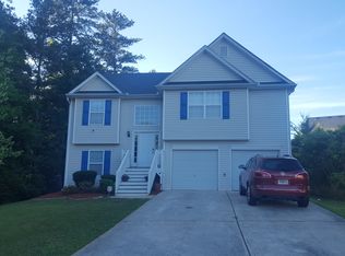 6592 Snowbird Ln, Douglasville, GA