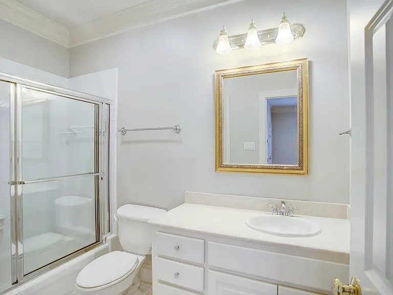 1809 W Clay St — Photo 18