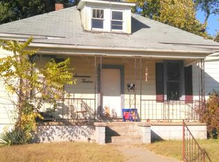 1712 Woodlawn Ave, Cape Girardeau, MO 63701