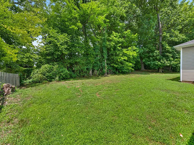 2228 Killington Dr — Photo 33