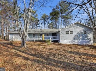 8976 Ochil Ln, Winston, GA
