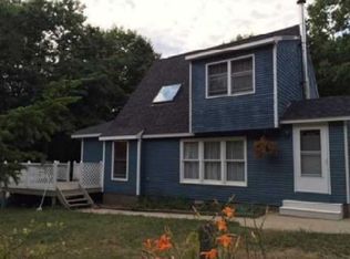 37 Lavina Ln, Lyndeborough, NH 03082