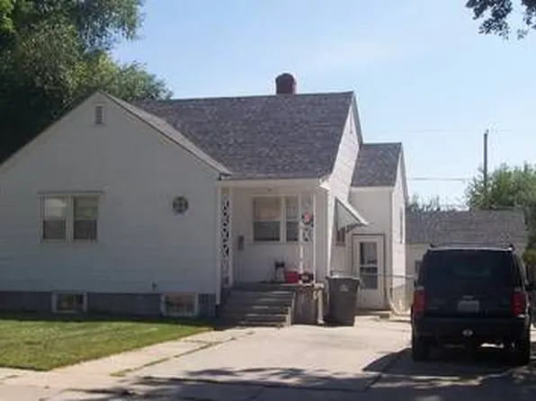 811 13th St, Rawlins, WY 82301