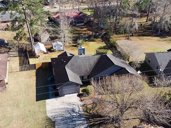 3rd image of 378 Meloney Dr