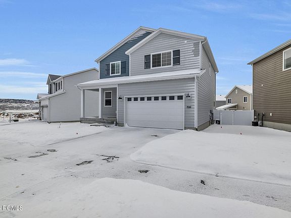 3rd image of 7211 Woods Rose Dr