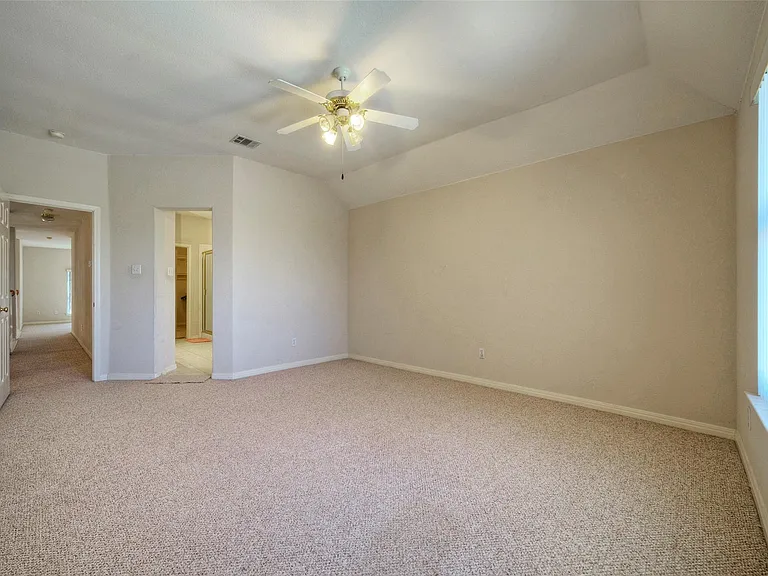 601 Indian Run Dr — Photo 22