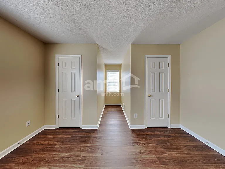 1400 Pendulum Dr N — Photo 14