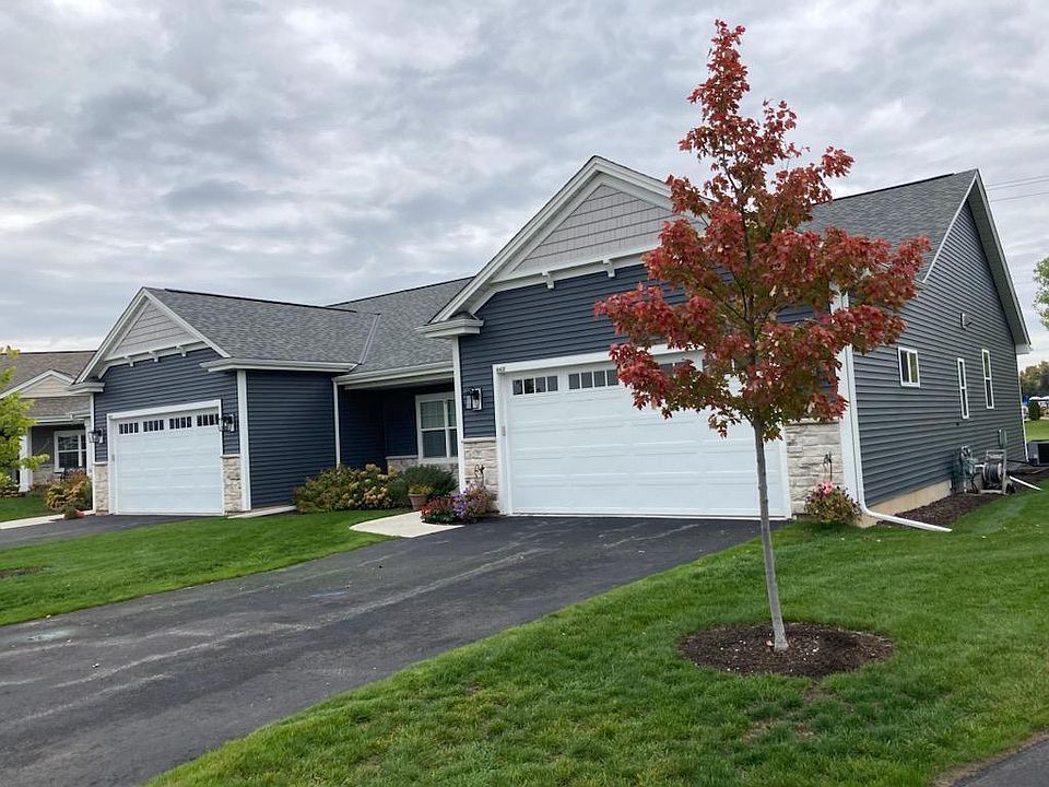 1st image of 643 Annecy Park CIRCLE