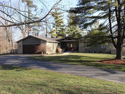 795 Pineview Dr, Zionsville, IN, 46077